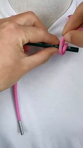 Learn how to tie a coat hood simply but beautifully #craft #diy #crafting | Craft 1 Minute