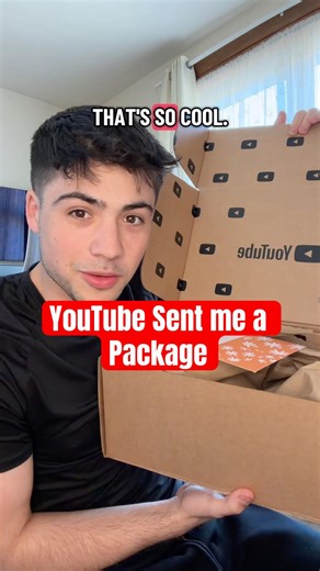 YouTube Sent me a Package ‪@YouTube‬