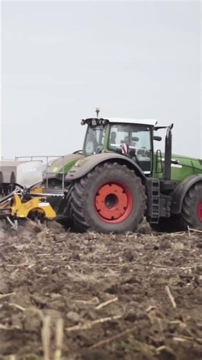 Nothing resists the Fendt 1050 #fendt1050