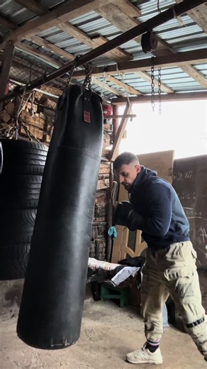 #arnolddelatara #viraltiktokr #homegymequipment #aladelatara TikTok