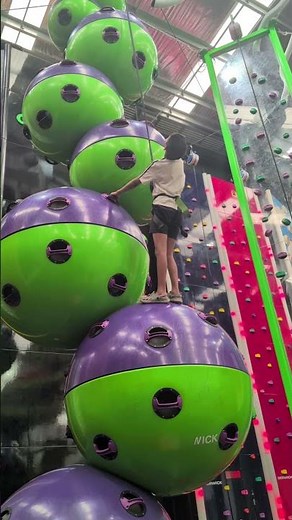 Climbing and Sky Trailing Fun at Clip-N-Climb, Berwick!! 👌🥳👏