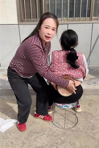 Sister-in-Law's Secret Pork Leg Heist Revealed!