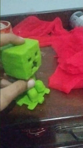 creeper keeps exploding