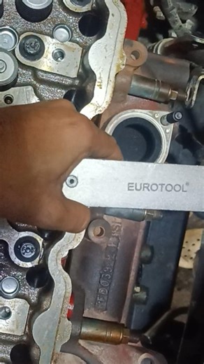 Engine Cylinder Head Torque Settings & Proper Tightening Method | इंजन हेड कैसे फिट करें?##EngineRe