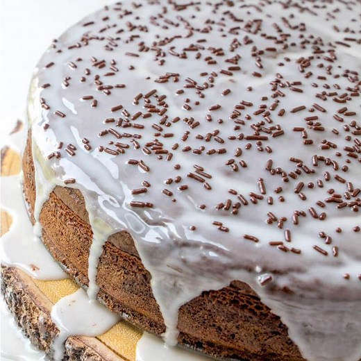 44K views · 23 shares | Moist, rich and delicious this Chocolate Ricotta Cake is an easy and flavorful snack cake that combines chocolate, almond and vanilla and completely addicting. Recipe: https://tornadoughalli.com/chocolate-ricotta-cake/ | Tornadough Alli | Facebook