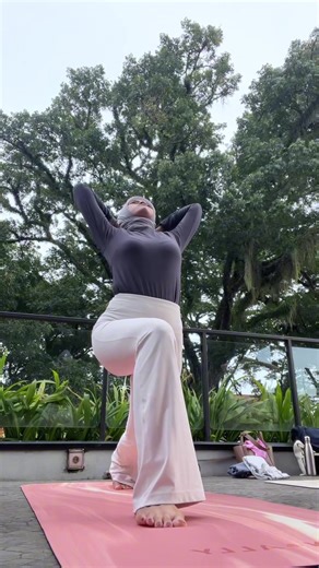 Yoga for Beginners: Flow and Challenge