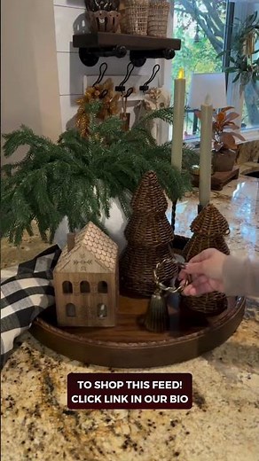 Cozy & Festive Christmas Tray Styling Ideas for Winter Vibes!