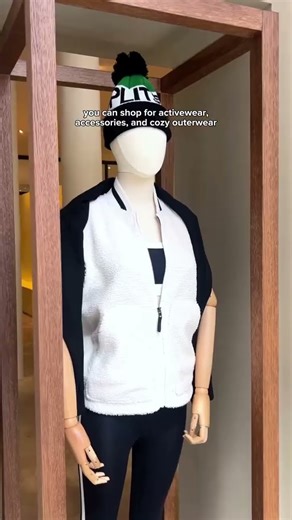 Now through Jan 31, 2026, 🛍️ @splits59 has activewear & gifts! 🎁 Events: ☕ 20% off in-store + fre