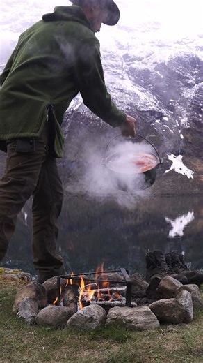 206K views · 2.7K reactions | Lobster Hot Dog: Wild & Delicious! 咽 #lobster #firekitchen #norway #asmr | Fire Kitchen | Facebook