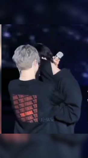 #music let's angle crying when you hurts 🤕💔 jk version I m always support you jk . 사랑해요