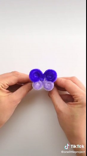 These pipe cleaner butterfly rings are SO SIMPLE to make, and such a fun summer craft! #pipecleanercrafts #simplecrafts #craftsforkids #kidscrafts #easycraftideas #onelittleproject