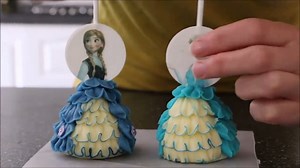 How to make frozen cake pops. Princess cake pop dress tutorial By: Rosie's Dessert Spot | MetDaan Cakes