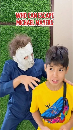 CAN YOU ESCAPE MICHAEL MYERS? 🎃😂😱