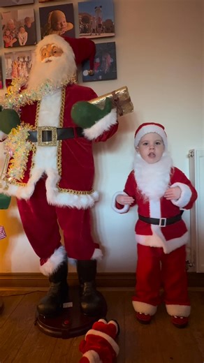 🎅✨ Tyler is running the Santa Fun Run for LIVES! ✨🎅 This festive season, Tyler is donning his Santa suit and hitting the streets to support LIVES, Lincolnshire’s life-saving charity. Every step he takes helps us respond faster to emergencies and save more lives across the county. Let’s cheer him on and support his amazing effort! Whether it’s a donation, a share, or a wave from the side-lines, every bit counts. 💖 👉 https://www.justgiving.com/page/dorbonsantafunrun2025?utm_medium=FA&utm_sourc