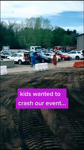 teen vs skid.... 😈#heavyequipment #constructionlife #foryou #imaginedragons #run