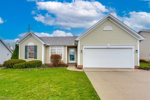 4046 Lindbergh Ave NW, Canton, OH 44718 - MLS 5201335 - Coldwell Banker