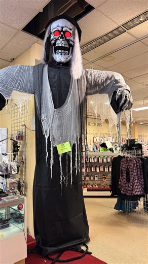 𝗜𝘁’𝘀 𝗦𝗽𝗼𝗼𝗸𝘆 𝗦𝗲𝗮𝘀𝗼𝗻 𝗮𝘁 𝗖𝗮𝘀𝗽𝗲𝗿’𝘀 𝗖𝗹𝗼𝘀𝗲𝘁! The countdown to Halloween is ON — and the best costumes, wigs, masks, and accessories are flying off the shelves faster than a witch on her broom! 🧙‍♀️💨 Whether you’re going for creepy, cute, or completely over-the-top, Casper’s Closet has everything you need to make your costume 𝑢𝑛𝑓𝑜𝑟𝑔𝑒𝑡𝑡𝑎𝑏𝑙𝑒. From head-turning masks and eerie makeup to the little details that make your look pop — we’ve got it all! �🎭 𝗨𝗻𝗶𝗾