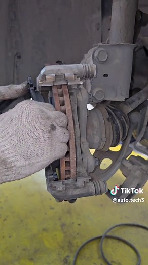 Ford Taurus front brake service install new brake pads #automotive #tips #garage #mechanic