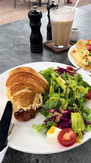 Achieving Friendship Goals: Activities to Bond Together