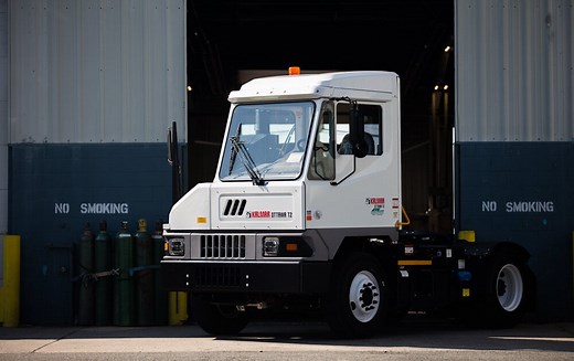 Ottawa T2 Terminal Tractor