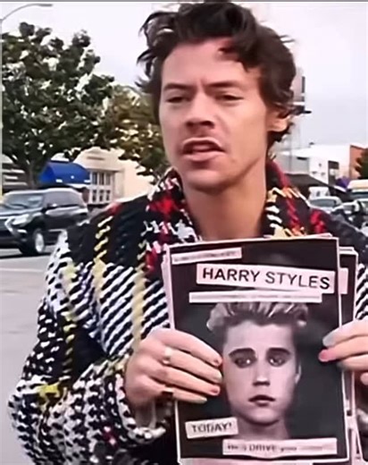 Harry Styles Fan Account on Instagram: "Late Late Show skit 😍❤️ #harrystyles #harryshouse #harries #harryedwardstyles #harrystylesreels #tpwk #trendingreels #hslot #harrystylesfunny #harrystylesedit #harrystylesvideos #iloveharrystyles #loml #latelateshow #harrystylesphotos #hs4 #onedirection #directioners #finelineharrystyles #asitwasharrystyles #pleasing #harrystylesdaily #adoreyouharrystyles #harrystylesalbum #justinbeiber #harrystyles1d #hazzastyles #harrystylesupdates"