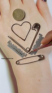 New letest heart stylish mehndi design #mehndi #mehendi #mehandi #henna #arabic #design #art #artist #creative #creativity #wedding | Rakhi Art Moments