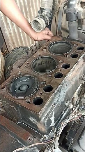 How pistons work in an engine block #mechancial