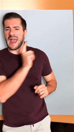 5K views · 136 reactions | Ecco come funziona una rete neurale, in 60 secondi  Lo sapevi? • Come funziona AI Rete neurale spiegazione semplice Rete neurale cos’è | AstroViktor | Facebook