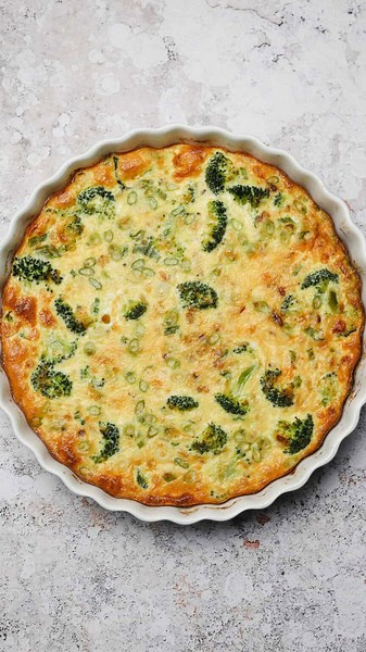 This crustless broccoli cheddar quiche is packed with cheesy goodness