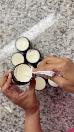 Homemade whipped body butter (recipe in description)