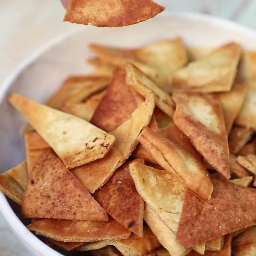 Pita Chips (The Crispy Crunchy Way)