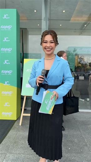 🚀 JC Expo LIVE 🚀 The wait is finally over! 🎉 Welcome to JC BEYOND Kickoff 2026—where we’re pushing boundaries, embracing progress, and celebrating the future. From exclusive product showcases to exciting activities, we’re taking it to the next level! 💚 Join us live and be part of the journey! 💚 📅 January 11, 2026 📍 Metro Tent, Metrowalk Pasig #JCBeyondKickOff2026 #JCExpo2026 #IChooseJC #Beyond2026 #JCHealthBeautyWellness #LiveBeyond | Good Life by JC