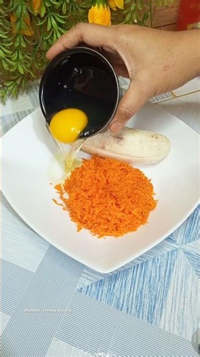 Make a healthy cake with banana, carrot, and egg 🍰 #shorts #cack #recipe