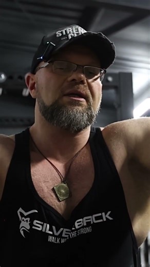 Franco Columbu i jego sekret na WIELKIE ŁAPY! Krzysztof Wierzbicki x Wodyn #shorts