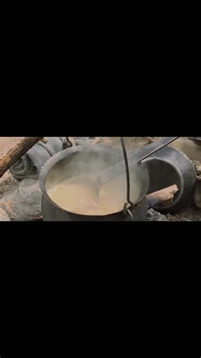 Lord of the Rings by Frame on Instagram: "Frames 146,617 - 148,121 The Two Towers Extended 4K #Potatoes #Gollum #SamwiseGamgee"