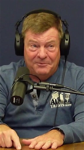 Life Expectancy in Battle: 12 Minutes! I Had No Clue! In this clip, the guys joke about the dangers of a specific job in the military, followed by a funny moment where someone tries to reassure a worried mom that everything is safe — even though everyone knows that’s not exactly true. A classic blend of humor, truth, and the way service members handle tough topics with a grin. #StrengthFromService #VeteranPodcast #MilitaryHumor #ServiceStories #VeteranLife #PodcastClip #DarkHumorMilitary