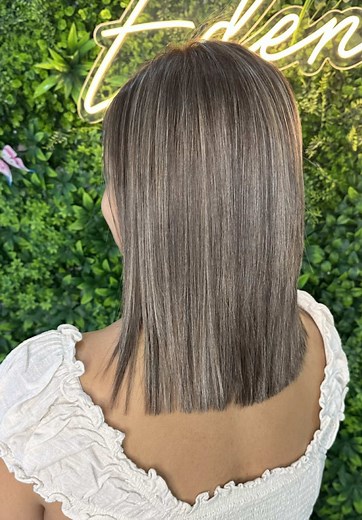 Stunning Ash Blonde Highlights for a Gorgeous Hair Transformation