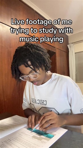 There’s a reason I study in silence bro😭🙏🏻 #study #silence #music #meme #uzidarealgoat