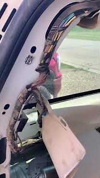 2007 Cadillac escalade rear lift gate actuator replacement ￼