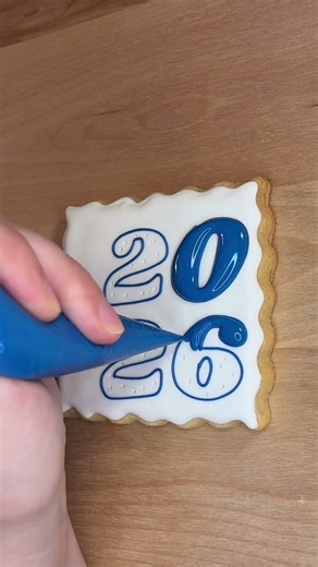 Lettering in royal icing