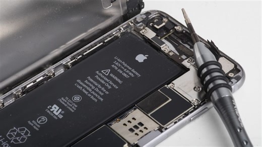 Custom Next-Gen Battery Tech Expected in 2025 Apple Devices
