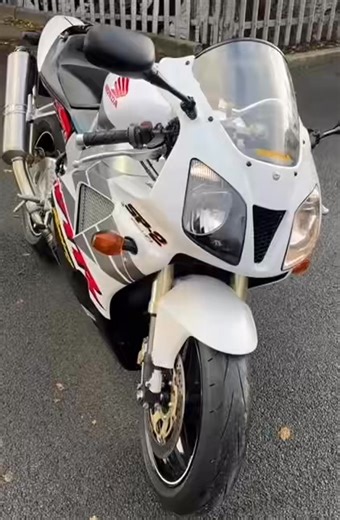 Honda SP2 wander around. The gruntmeister! | Fastline Superbikes