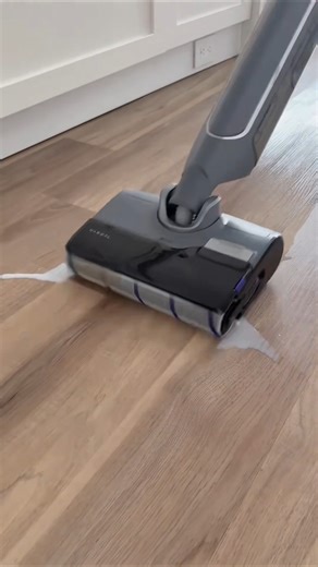 43K views · 113 reactions | If you need me, I’ll be cleaning every floor in my house ‍↕️ Shop the Narwal vacuum mop: https://amazonhome.visitlink.me/CJiDBF : anya_bumag on Instagram | Amazon Home | Facebook