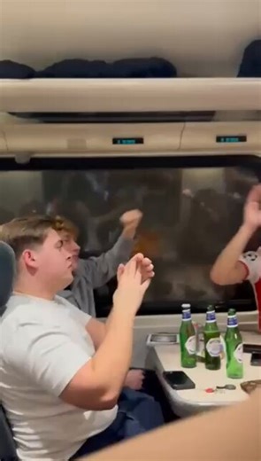 I’m gonna tell you in May,David Raya’s keeping clean sheets again and again,Arsenal boys are all obsessedCause we’re going to Budapest With our Spanish number one And we’re gonna win the Prem,la la la la la la la