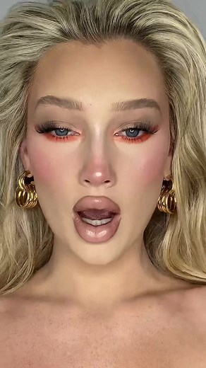 Get Ready for a Pool Party: Makeup Tutorial Part 2