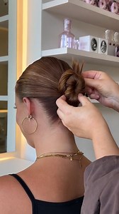 Achieve the perfect sleek back bun! 💖 | MetDaan Hairstyles