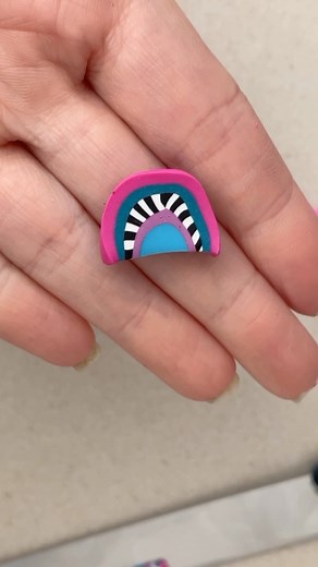 Funky little organic rainbows!!! It’s been a while since I created some of these babes- so I thought it was time to make more! These rainbows can be used as is for dangle or stud earrings or I will reduce the cane down further and use thin slices on a slab! Lots of fun! . . #rainbow #polymerclay #polyclay #dlab #polymerclayslab #polymerclaycane #simplecane #rainbowcane #tutorial #polymerclaytutorial #polymerclaytechnique | The Little Craft House