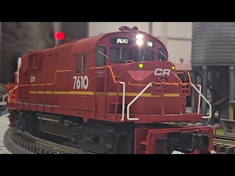 Running Trains At My Train Club with My New Conrail RS-11 and More!