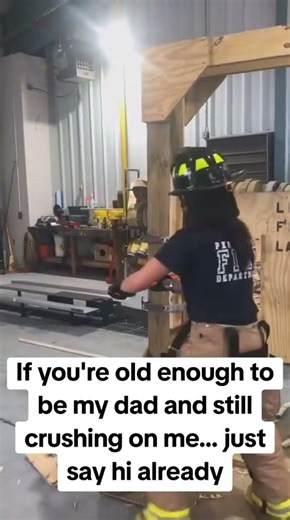 Lonely Women: Living With Smiles That Hurt #lonelygirl #singlemom