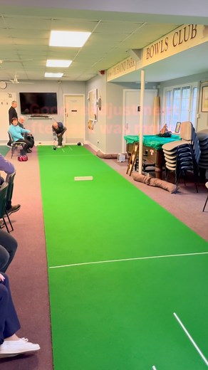 Our social short mat bowls sessions keeps our members socialising and bowling through the winter #lawnbowls #bowlsclub #bowlingclub #bournemouth #communitysport #shortmatbowls | Richmond Park Bowls Club